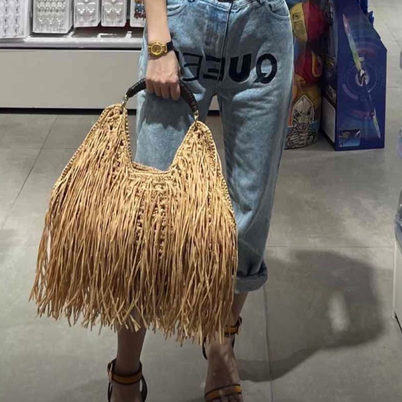 Bohemian Tassel Straw Handbag  - Ethnic Fashion Design recension och pris