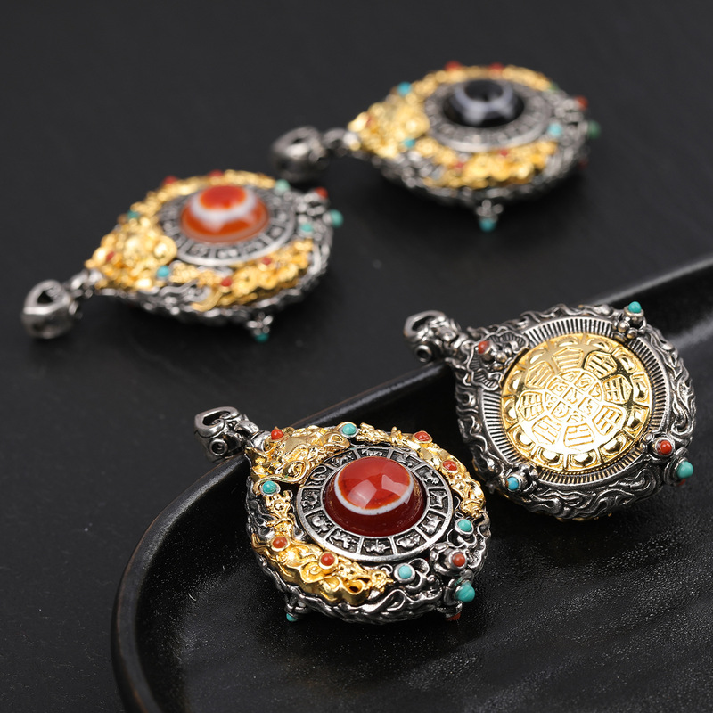 Tibetan-Style Pendant Necklace - Ethnic Fashion Design recension och pris